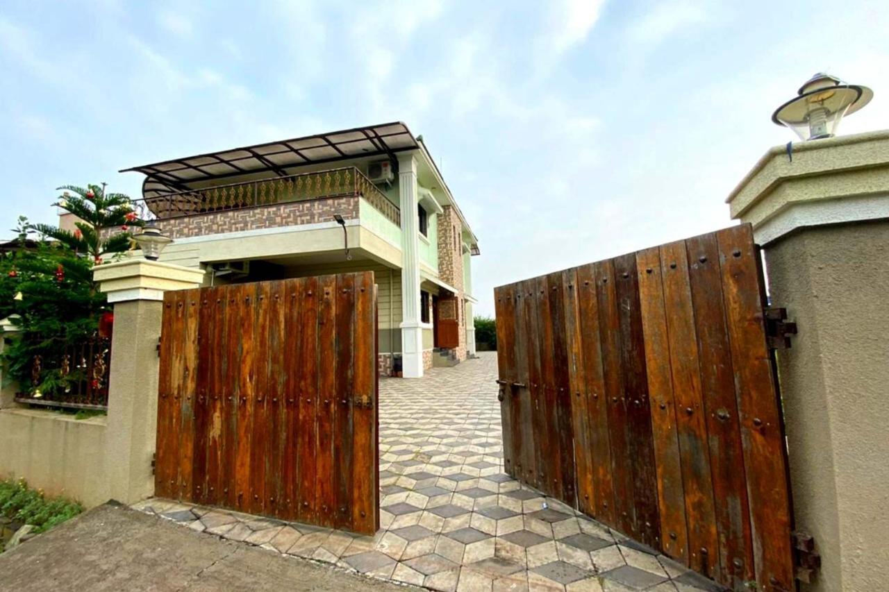 Nessies Villa Alibag Exterior photo