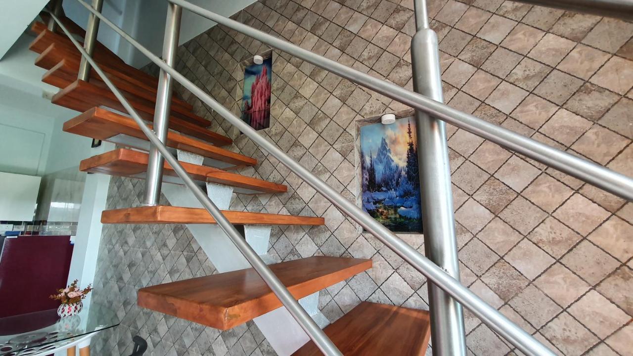 Nessies Villa Alibag Exterior photo