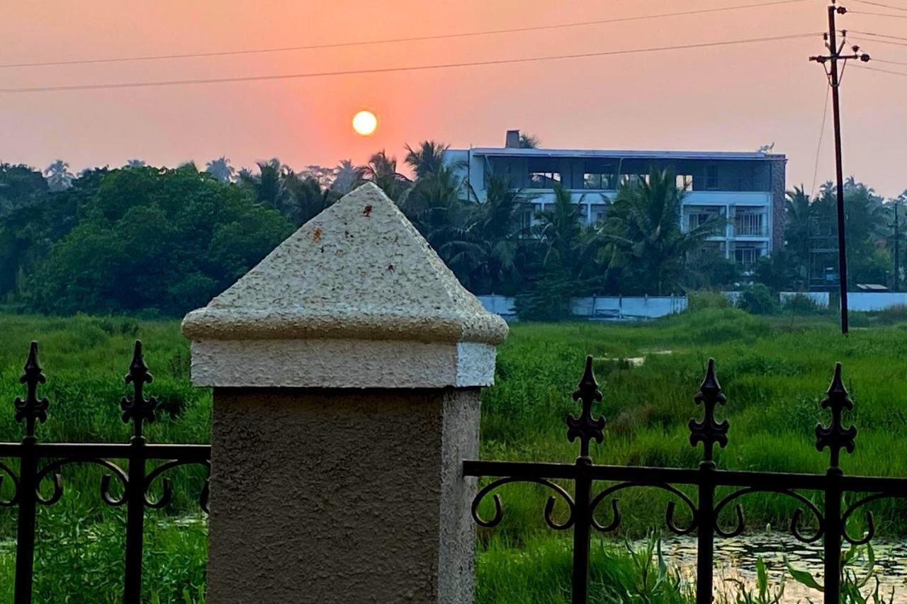 Nessies Villa Alibag Exterior photo